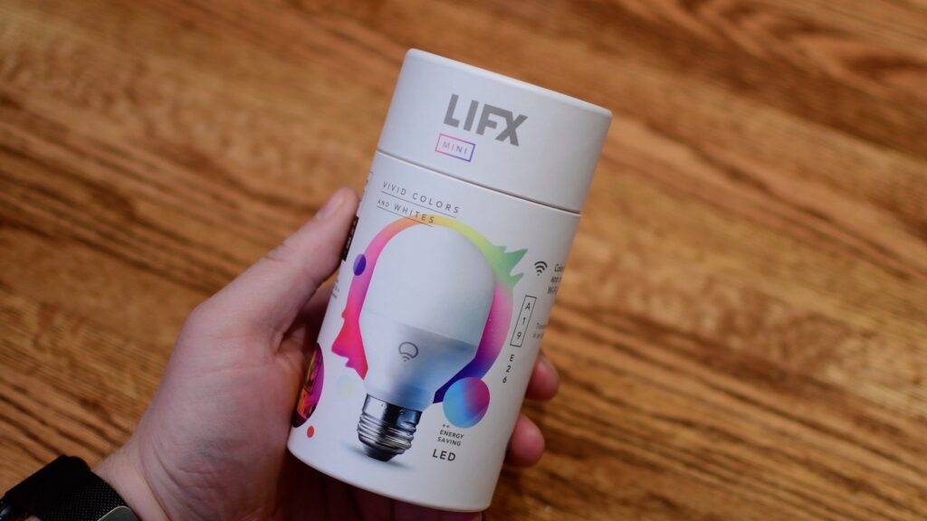 LIFX Mini HomeKit Bulb in Box LIFX Mini HomeKit Bulb in Box