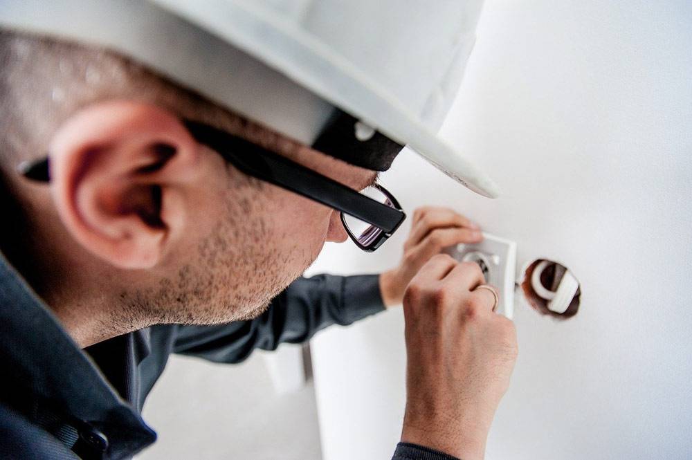 How to earn trust as an approved installer 1 Electrician