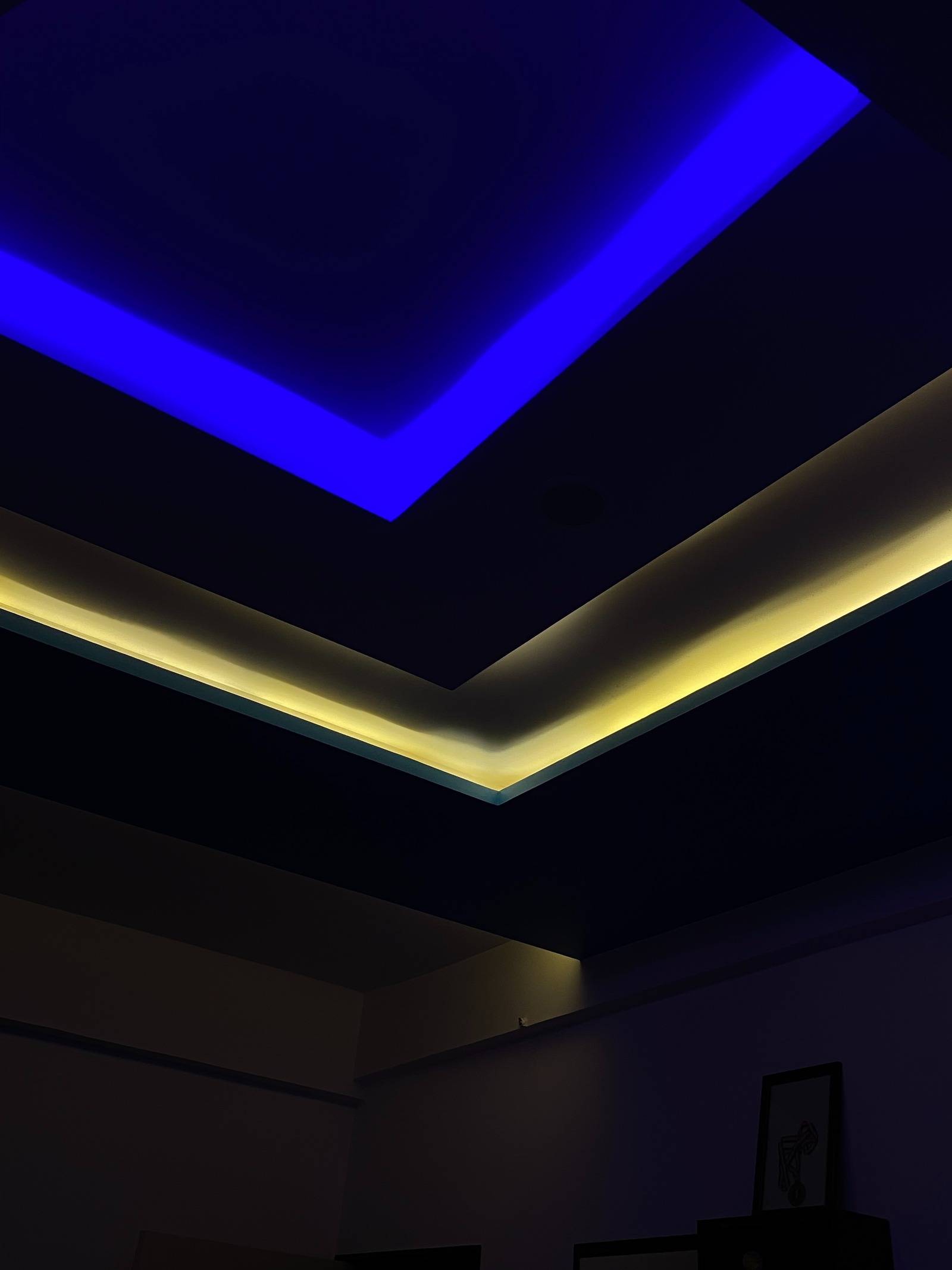 Movie Magic at Home: Stunning Home Cinema Design Ideas 14 led strip lights