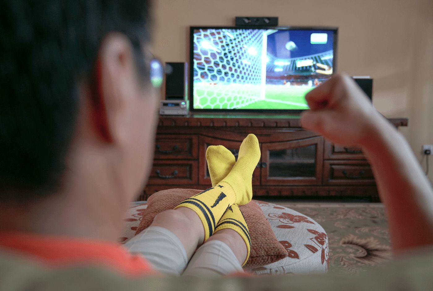 How to install a TV wall bracket - A guide for DIYers 39 World Cup