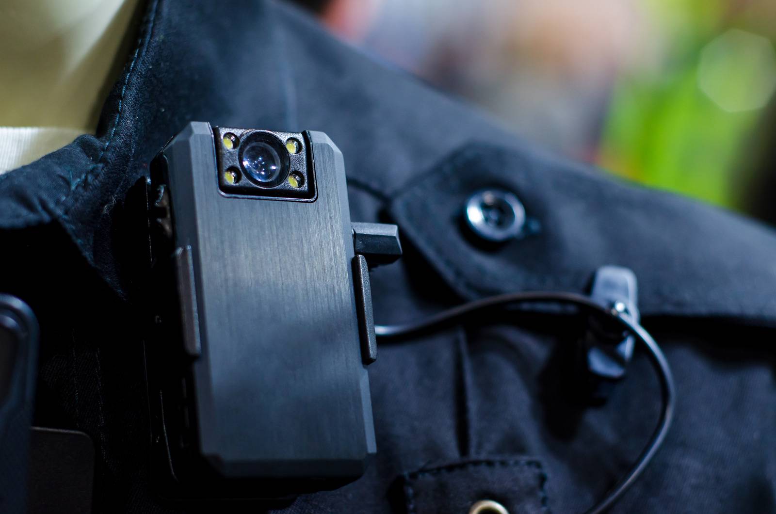 CCTV Cameras and Privacy Laws: What You Need to Know 34 police bodycam