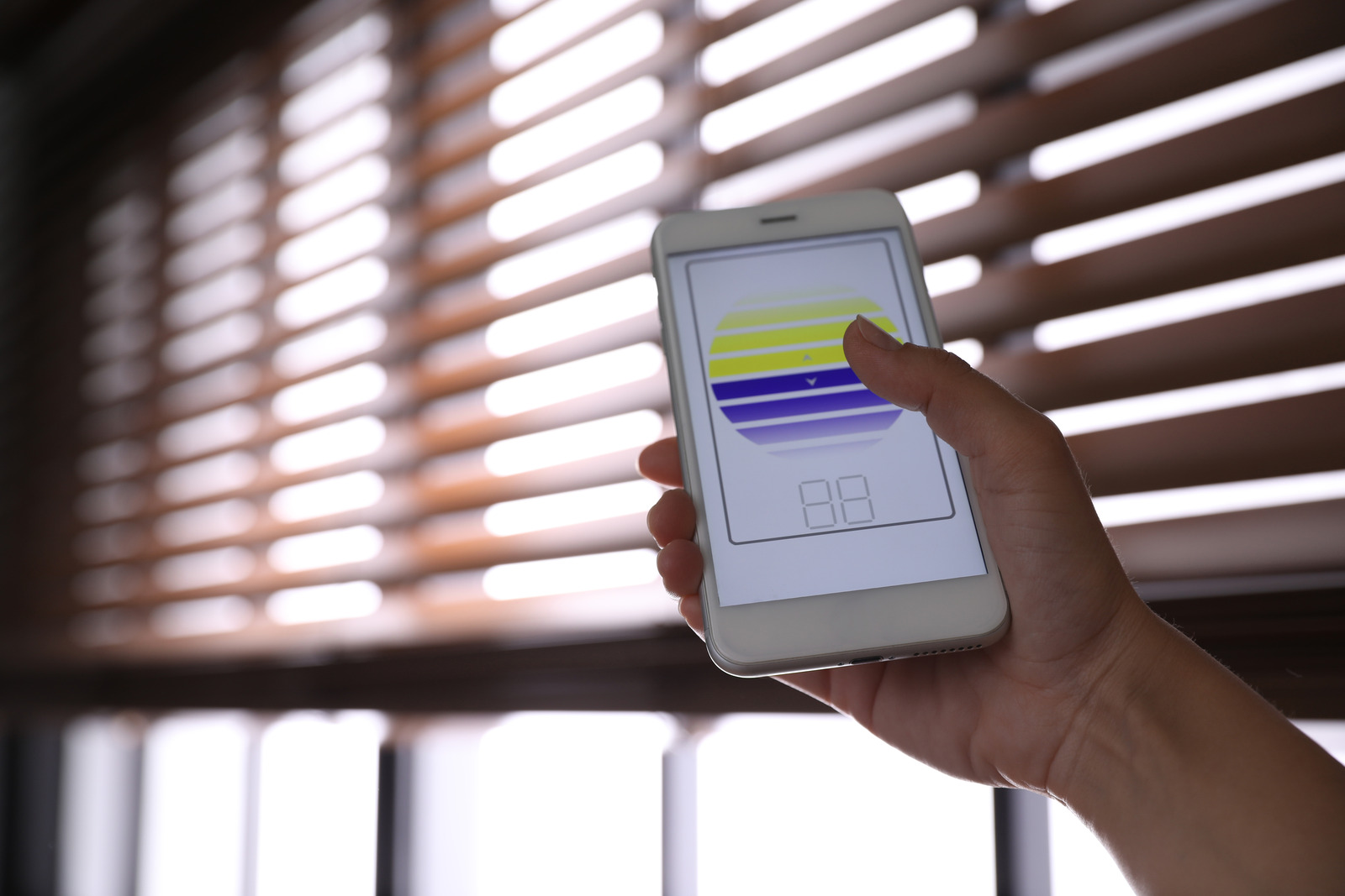 The Ultimate Home Automation Guide: Turning Your House into a Smart Home 10 smart window blinds