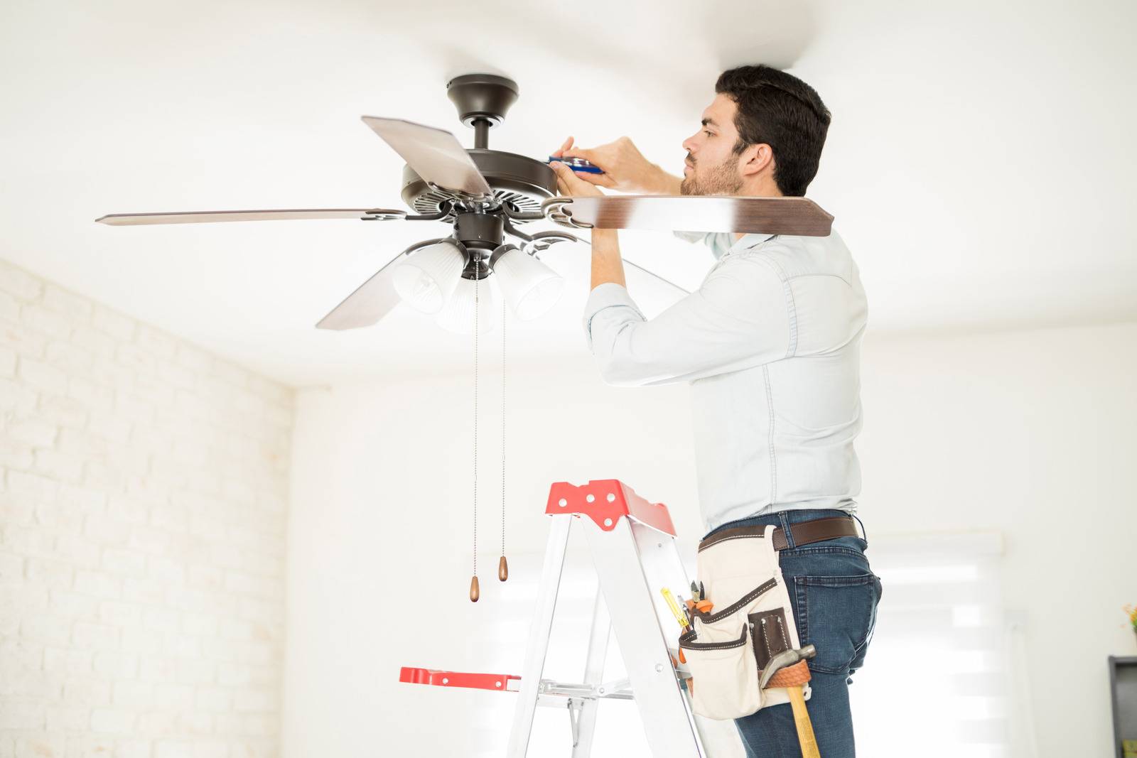 Cutting Costs:10 Tips To Help Reduce Energy Bills 70 ceiling fan installation