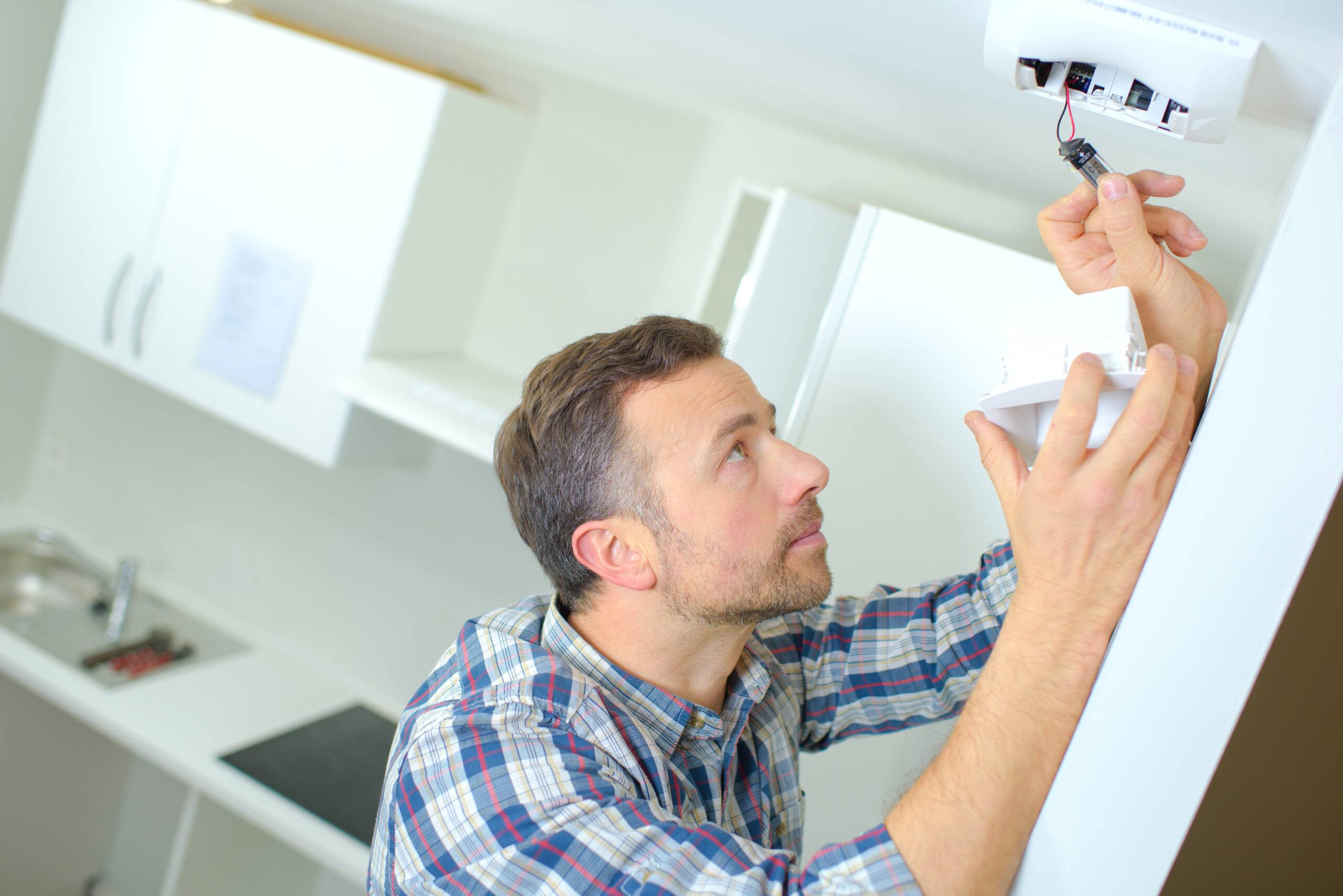 Alarm Installers 24 fire alarm installer scaled