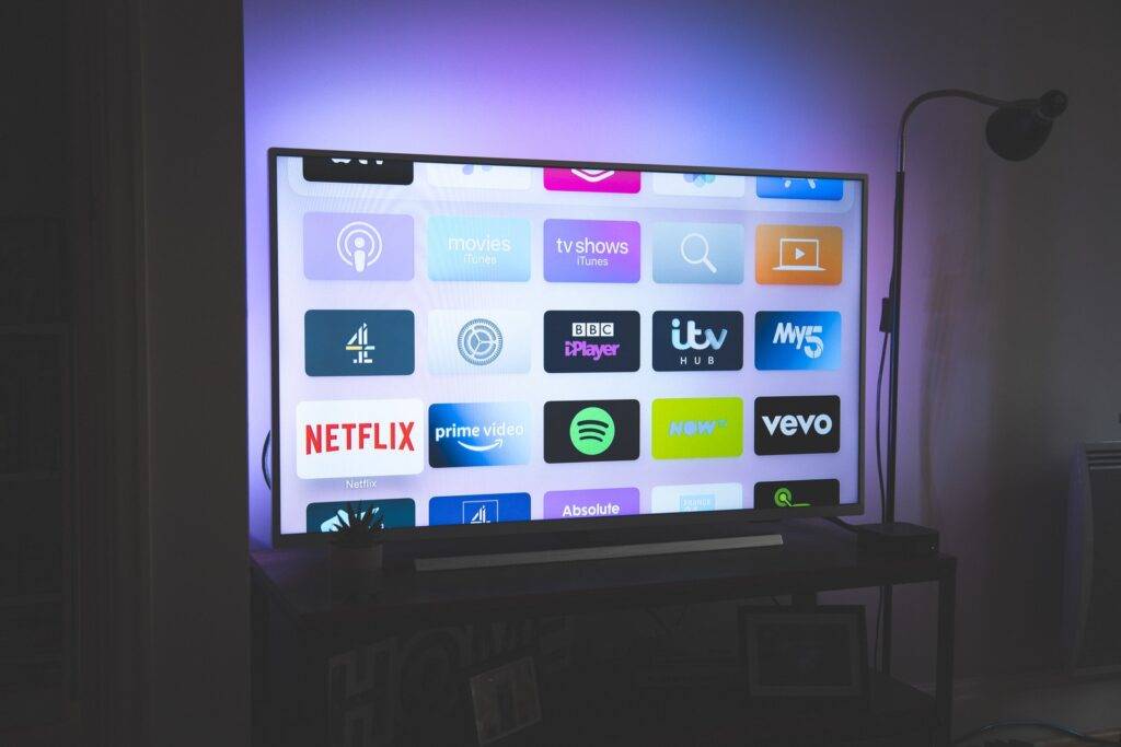 Freeview vs Freesat: Which is the Best Option for Your TV Needs? 11 free satelitte tv channels